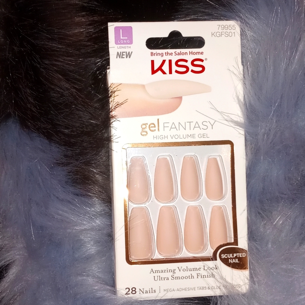 Kiss long nude press on gel nails